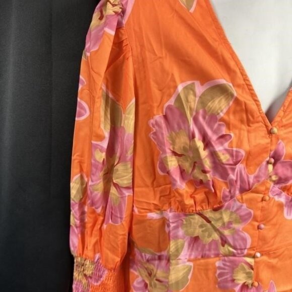 **In The Style** Midi Dress with Button Closure and Smocked Cuffs 14 NWT - Picture 12 of 14